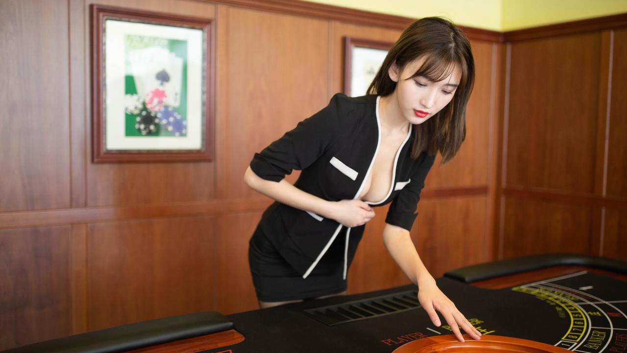 洲情a成黄在线观看: 这个平台如何改变我们的观影体验？