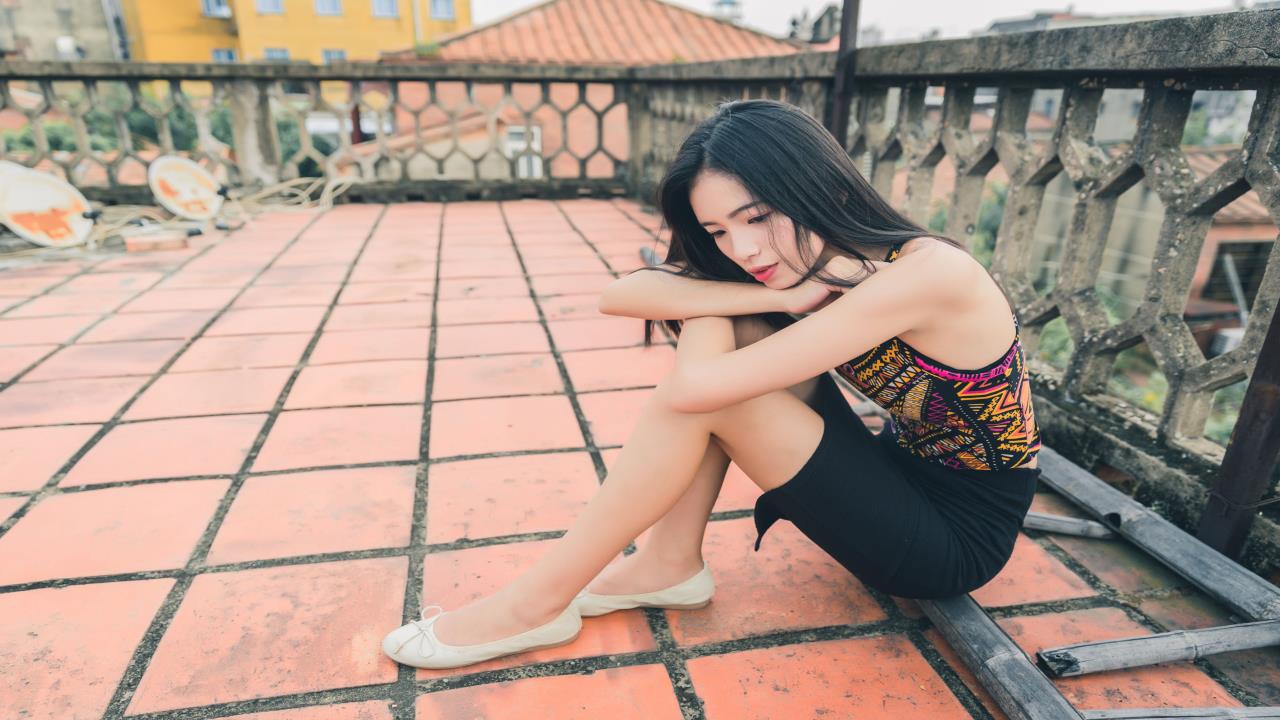 荒野乱斗女英雄做钢筋:  暴走街头，钢铁女战士的崛起！